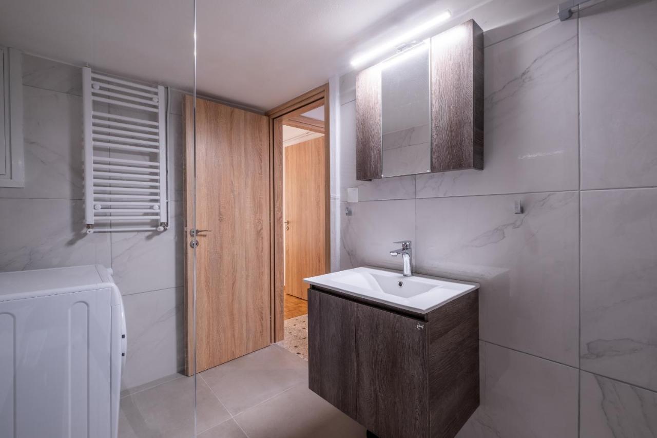 Sokos Residence, 1' Walk From Aghios Ioannis Metro Афины Экстерьер фото